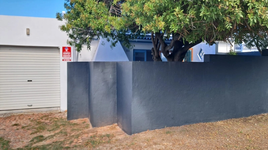 4 Bedroom Property for Sale in Arniston Western Cape
